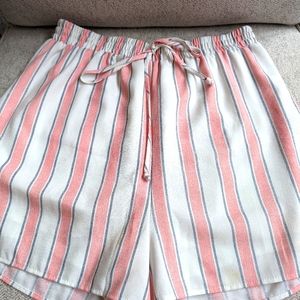 Women's Francesca's Mi A Mi Linen Shorts Size L White Peach, Blue Stripes